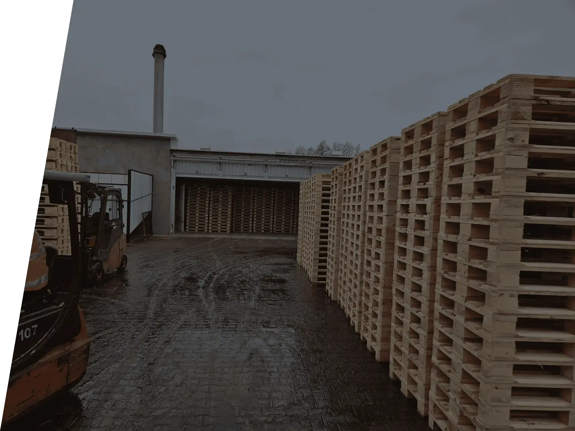 producent palet drewnianych